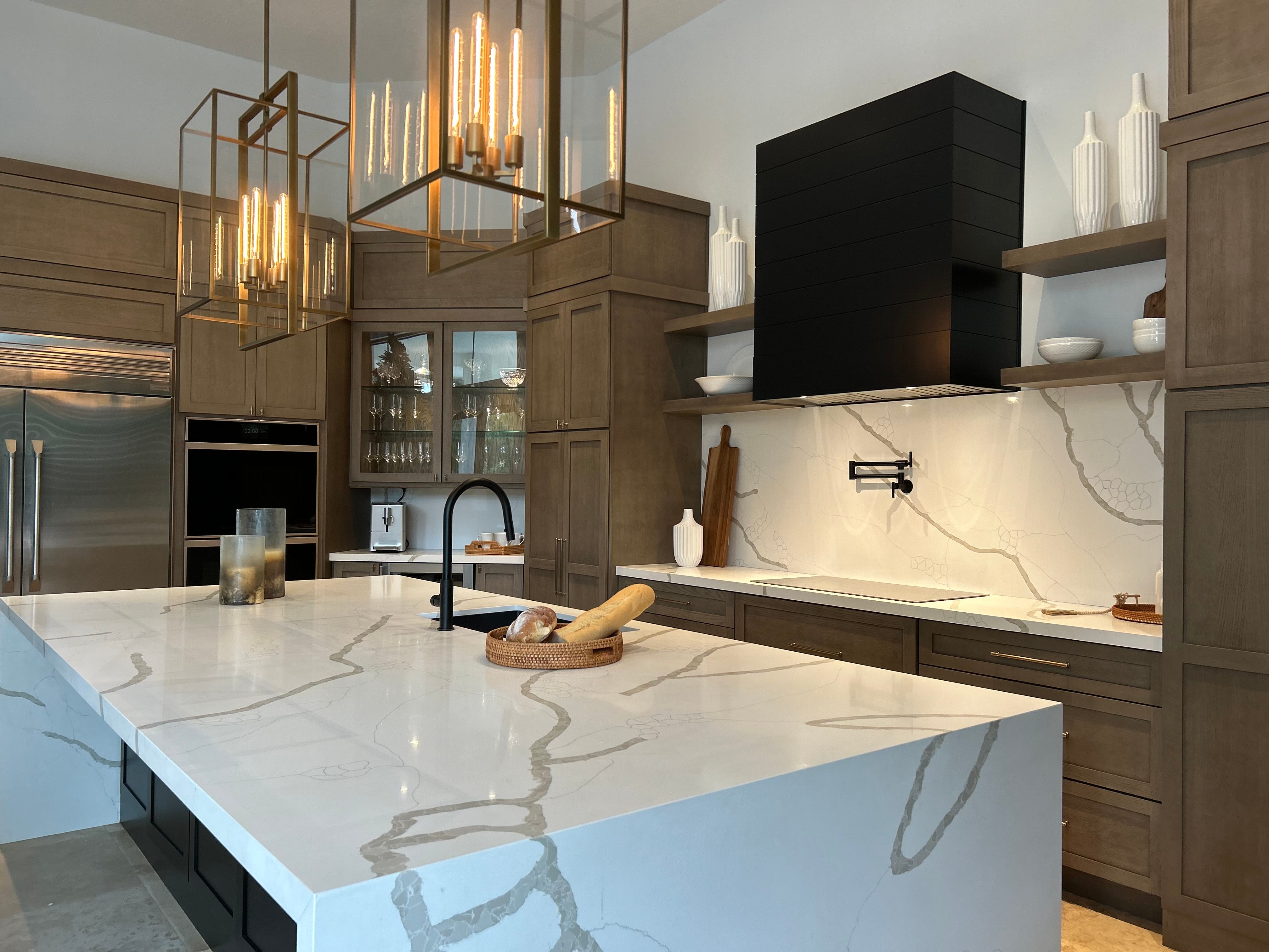 Finding Your Style: A Guide to Hoodsly’s Signature Range Hood Designs